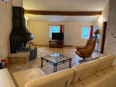 Maison Cévenole with exceptional views and pool