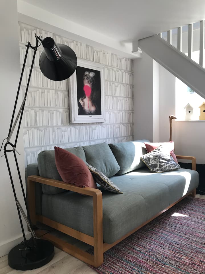 Charming Bijou Barn In Pretty Sussex Village - South Downs