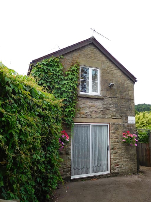 Eighteenth century coach house
