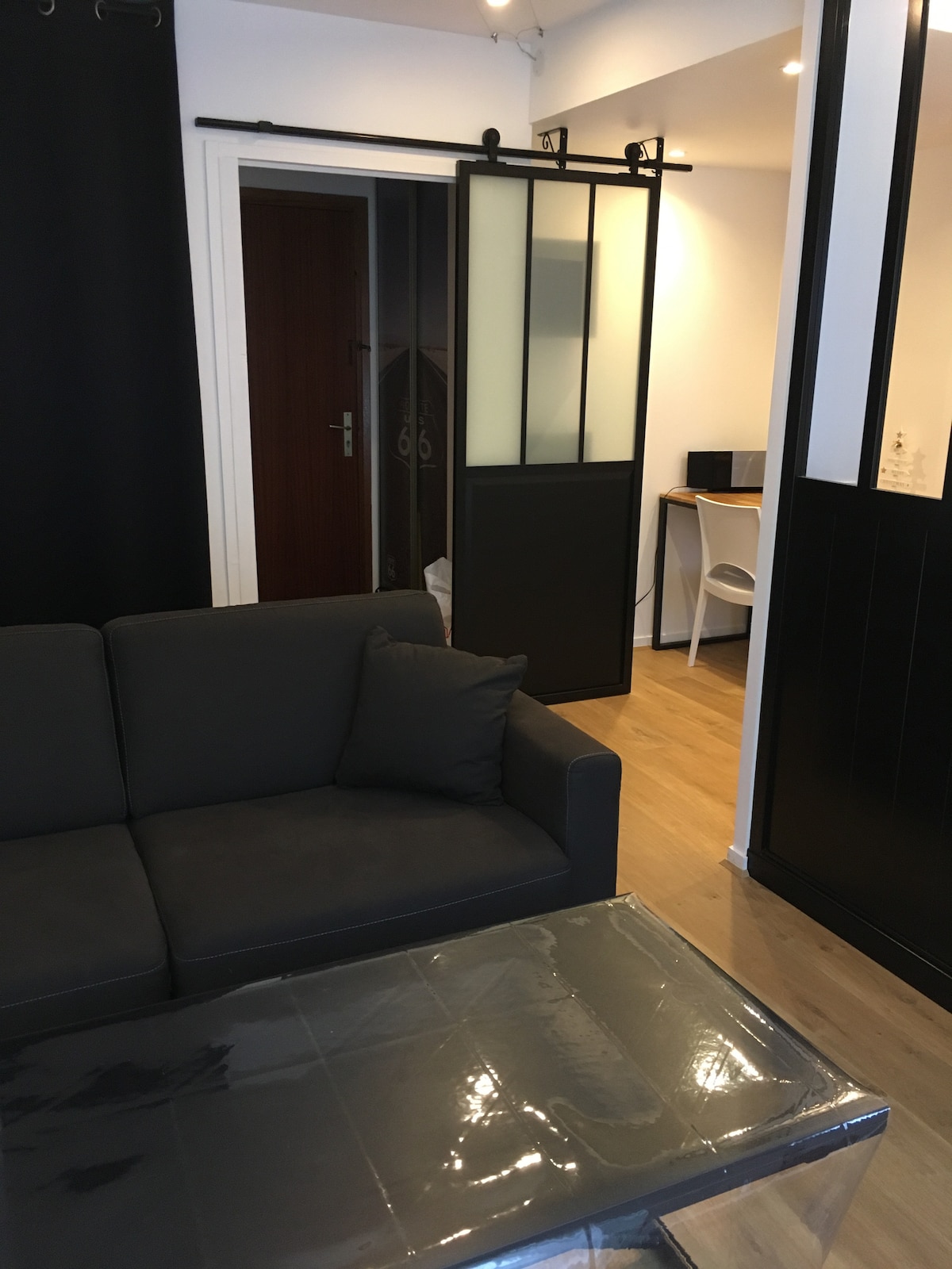 Successful Airbnb property: Rental Type 2 cozy hyper center Angers 1 to 4 p in Angers