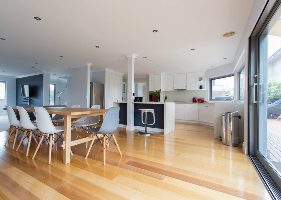 Open Plan Kitchen & Dining Room
