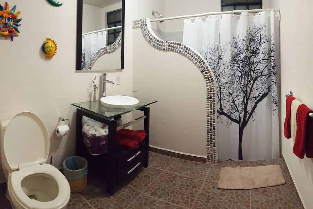 Shared bathroom ( w/Rm#2)