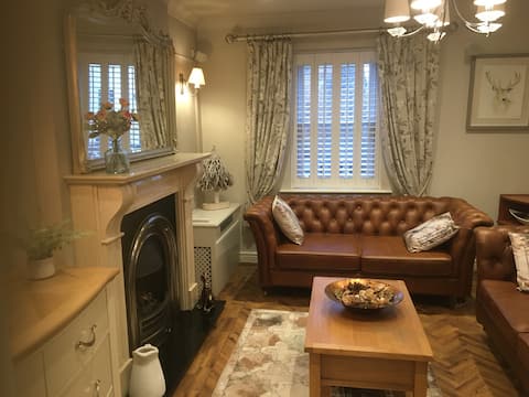 ‘Gill Garth’ Ulverston Centre Stunning Town House