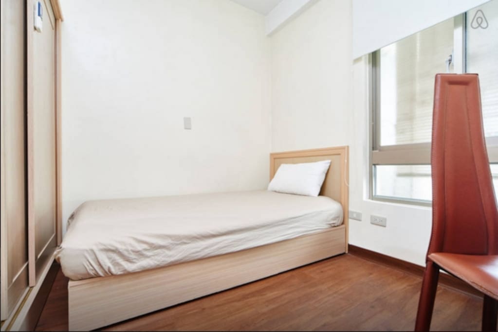King size single bed.