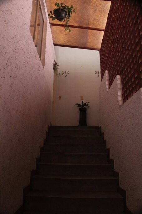 Escaleras al departamento