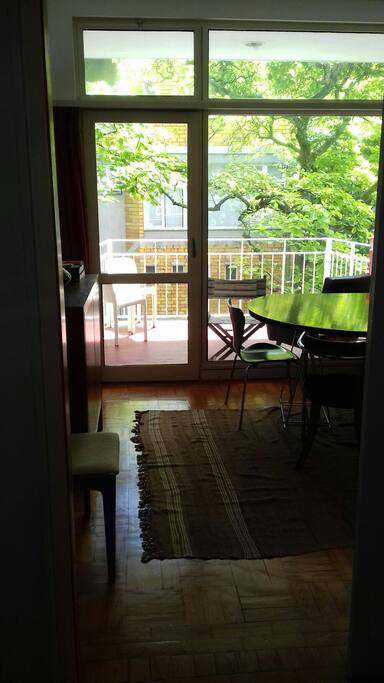 Living Room (2)