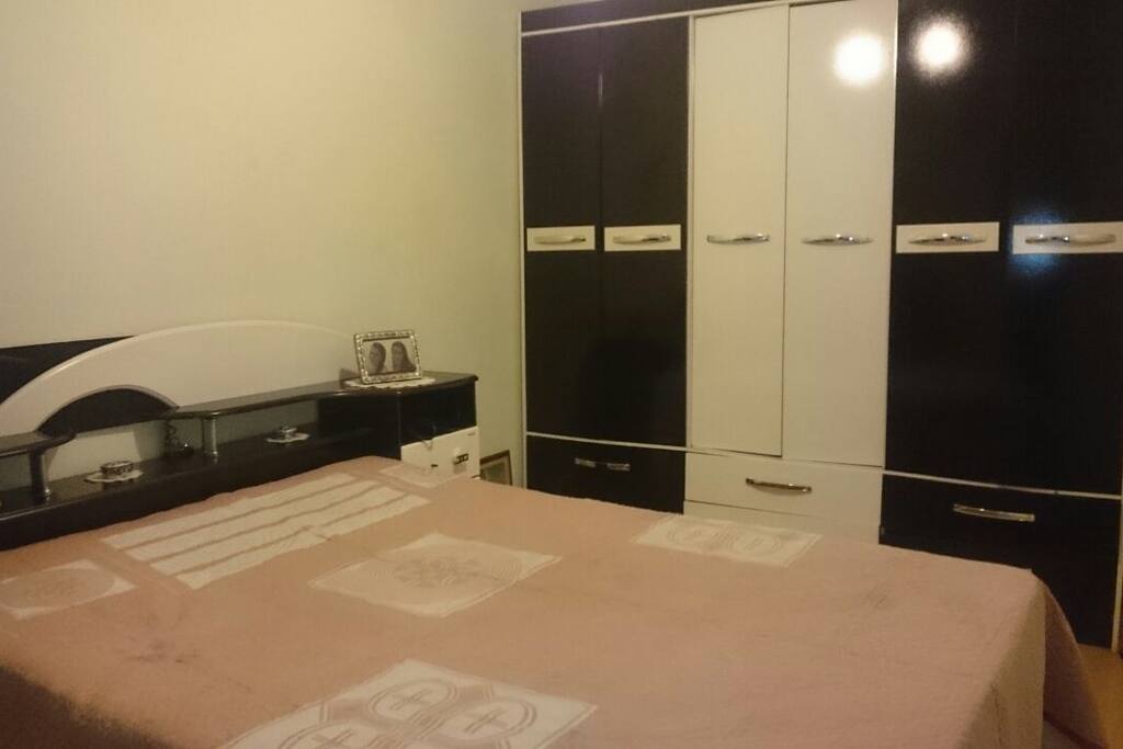 Quarto de Casal ou troca por duas camas de solteiro