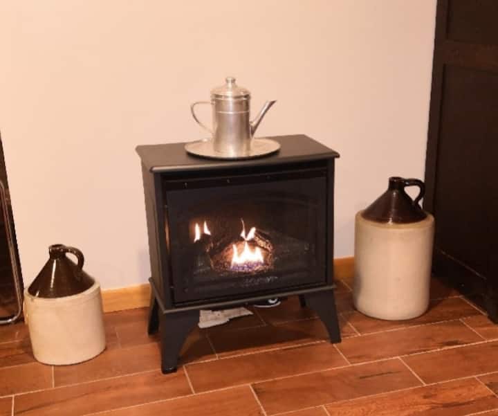 موقد بدون فتحة للأطفال والحيوانات الأليفة. رائعة لتجفيف الجوارب والأحذية.