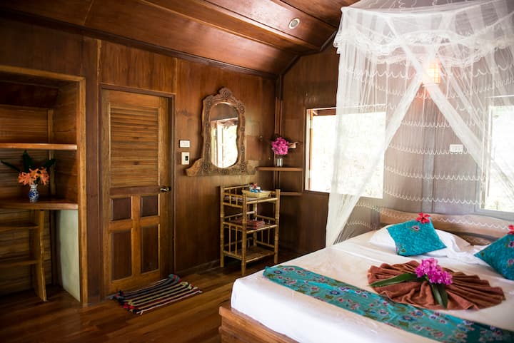 Sea-view Air-con Bungalow - Ko Yao Noi