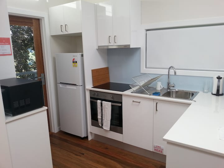 Bright Garden Apartment - Narrabeen