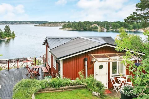 Archipelago Cottage with 180° Seaview!
