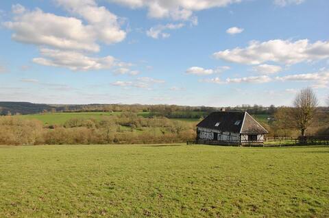 "3 houses" in a Normandy farmhouse with unique views
