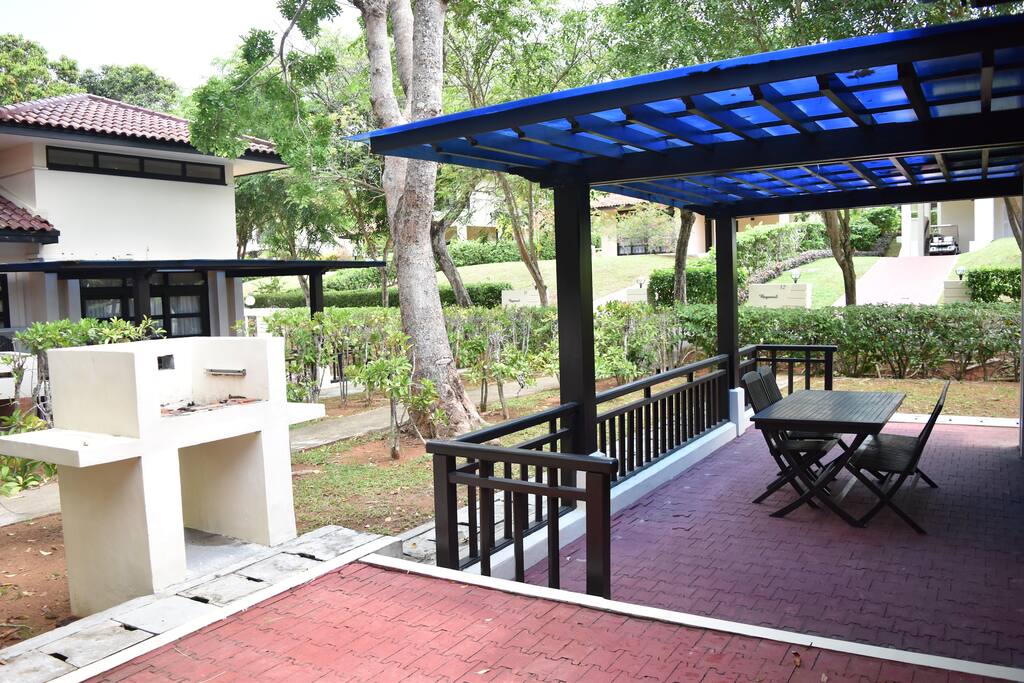 BBQ pit