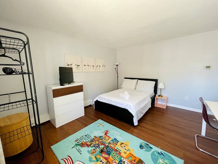 Cozy Private Room 25 mins to Manhattan Houses for Rent in Guttenberg, New Jersey, United