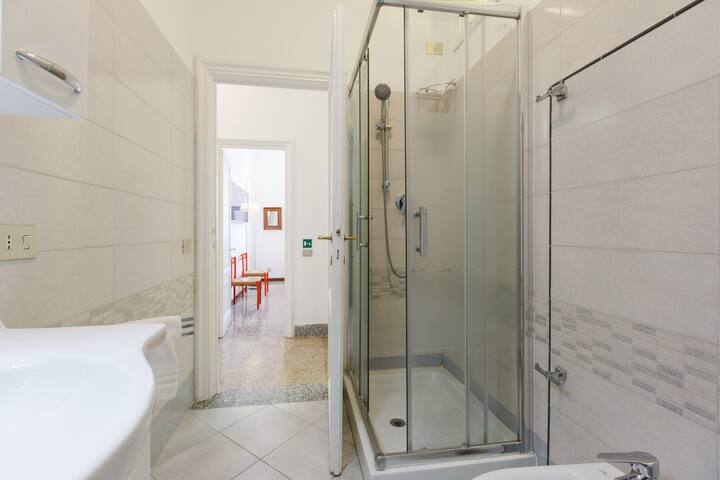 FromHometoRome – Wanderlust vacation rental gallery image 4