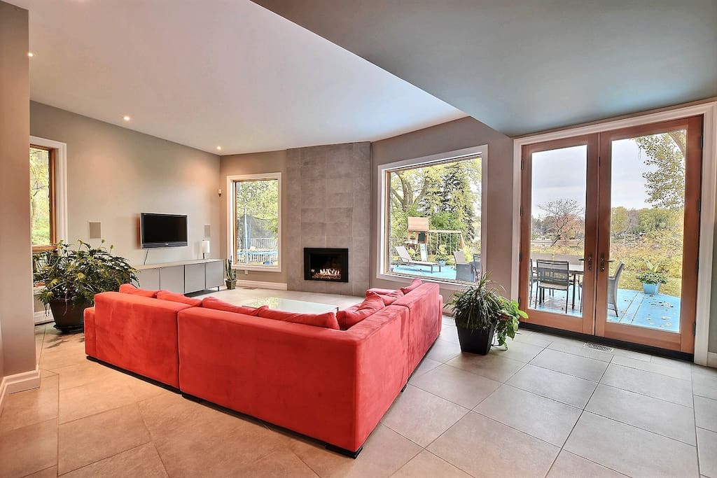 Grand salon - Large living room - Gran salón