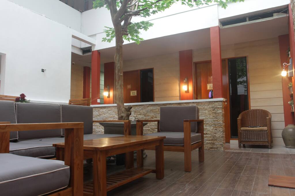 Seating / Common Area