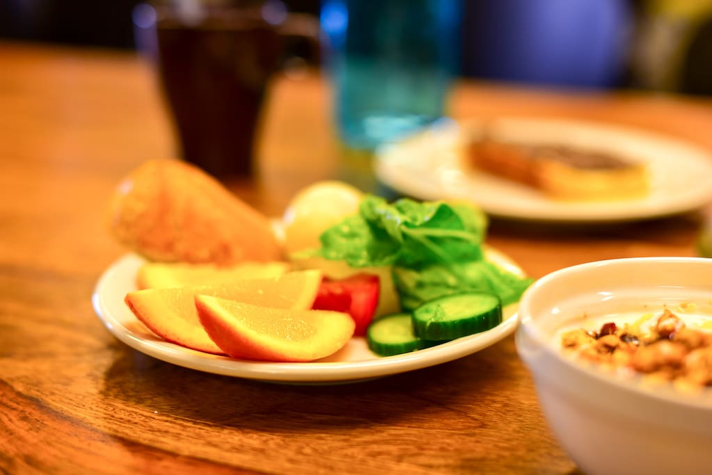 Free Breakfast