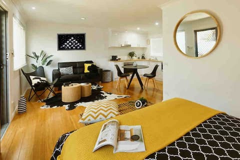 Stanley's Studio - Cosy - CBD - Wifi - Courtyard