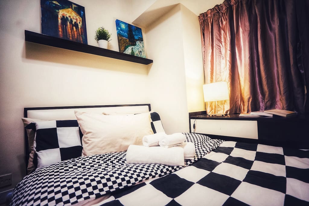 double bed with painting design