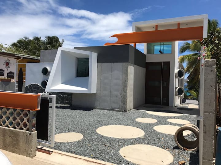 Orange Wave Casas en renta en Arecibo, Arecibo, Puerto Rico Airbnb