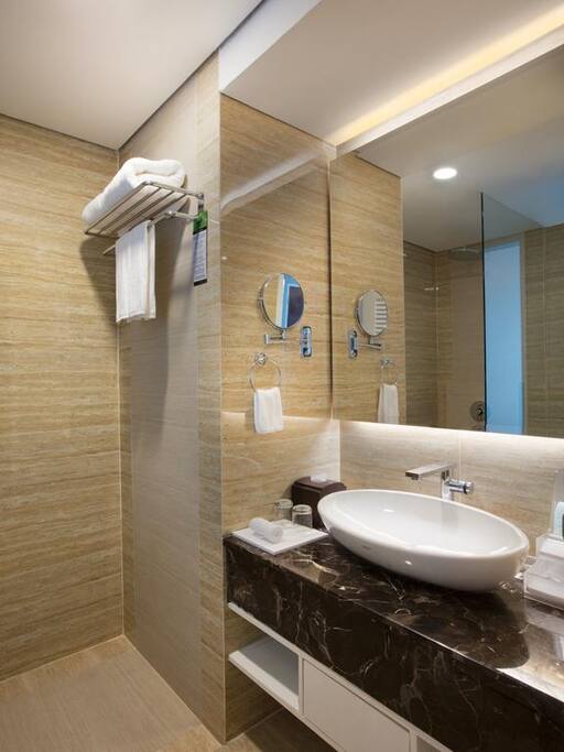 All Essential and Shower Head are in the image