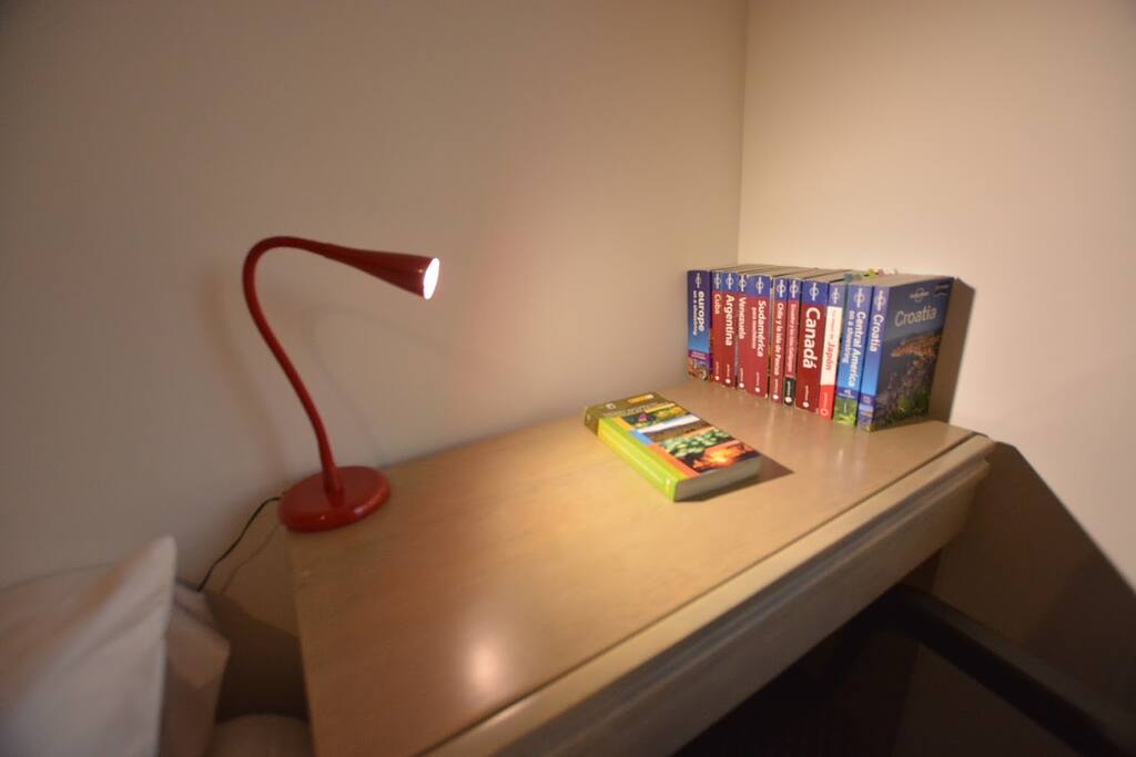 DESK