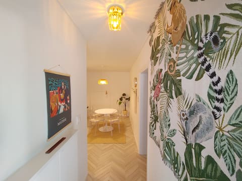 Gangneung 
House ktx 5 minutes, Disney + Netflix, consecutive night discount, sensibility, Chodang-dong coffee, Gyeongpo Beach, cleanliness accommodation, infant, bimp