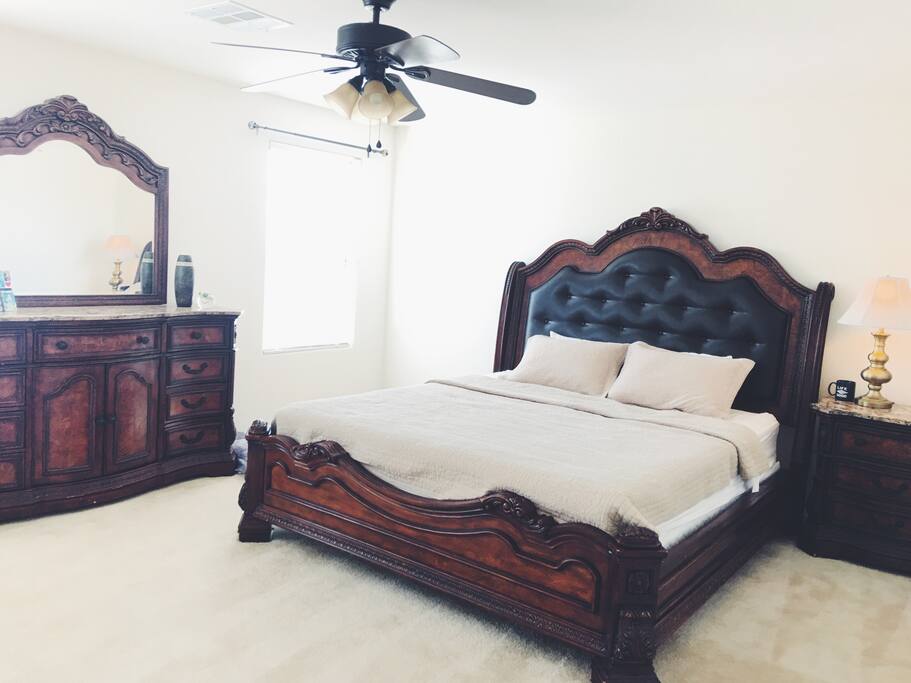 Master Bed Room w/walk in closet, private bathroom and hot tub