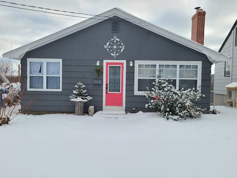Cozy Home in the heart of the Annapolis Valley