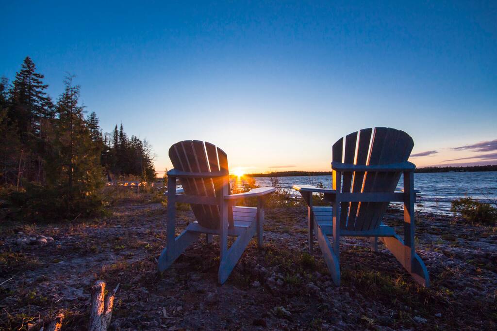 Coup's Haven Waterfront Cottage Cottages for Rent in Tobermory