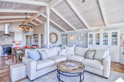 Nostos-4 beds w/hot tub, steps from beach