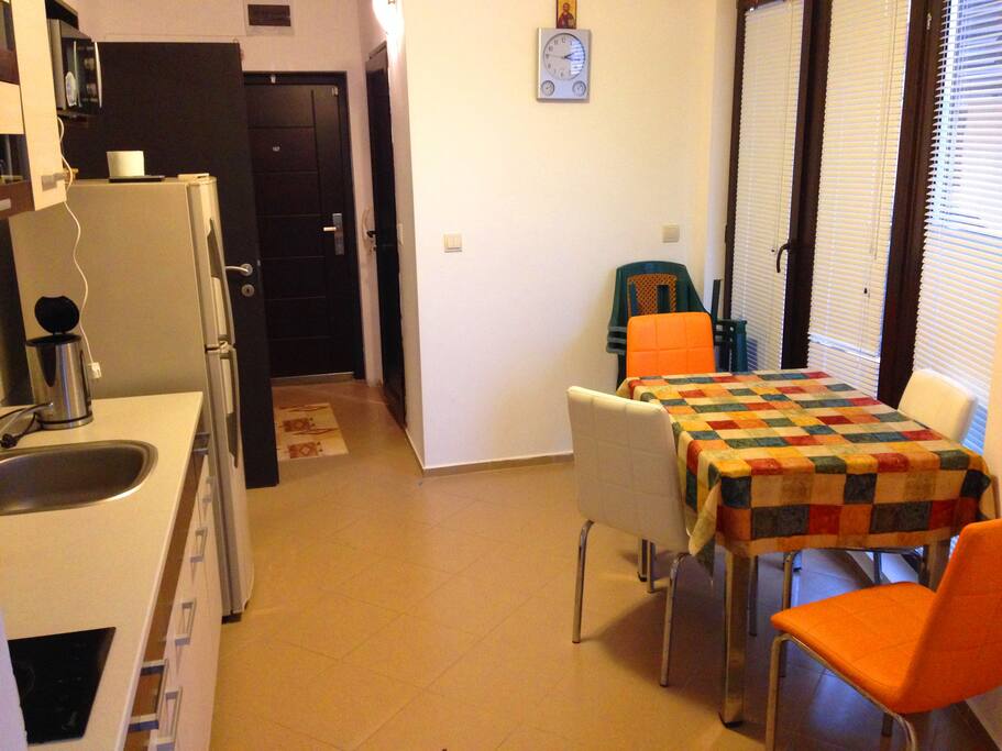 kitchen and the dinner zone