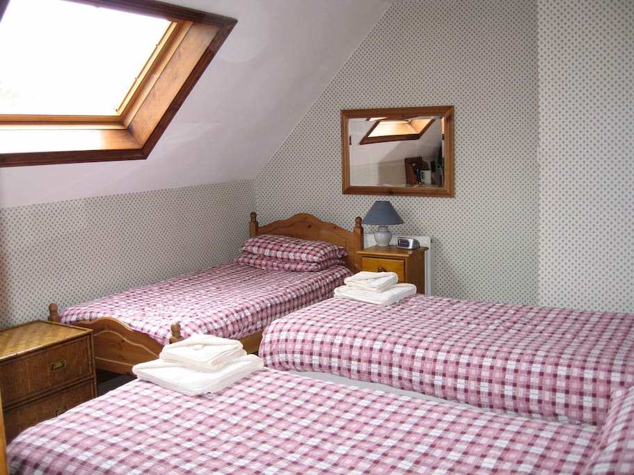 Triple bedded en-suite room