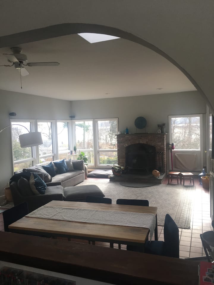 Mighty Hudson Views- Pool!!!! - Montrose, NY