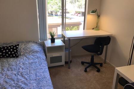 Relaxing and Cozy Bedroom in Irvine