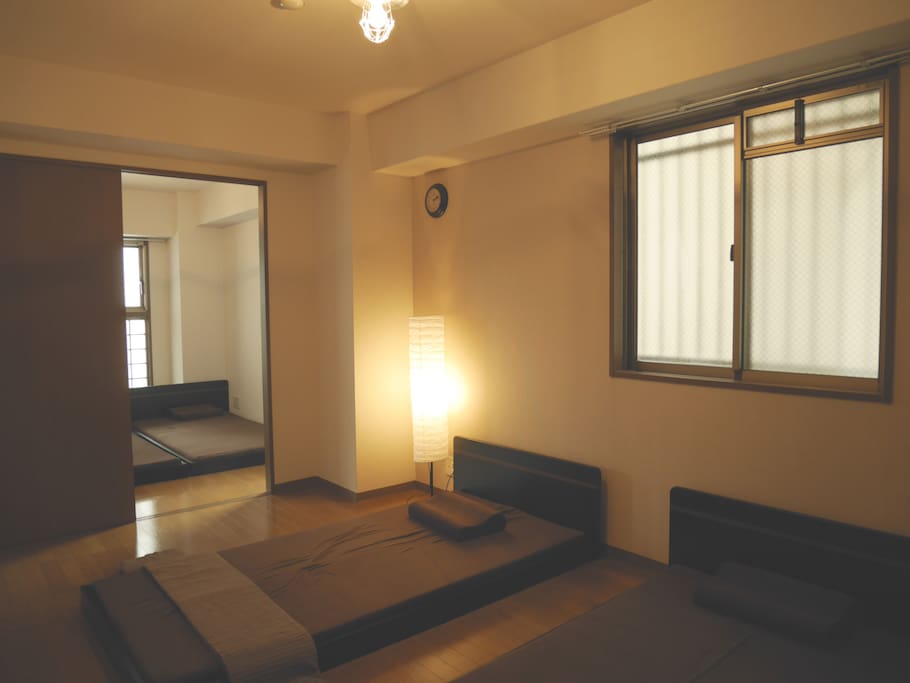 2 single beds. And, you can put 2 sets of Futon.