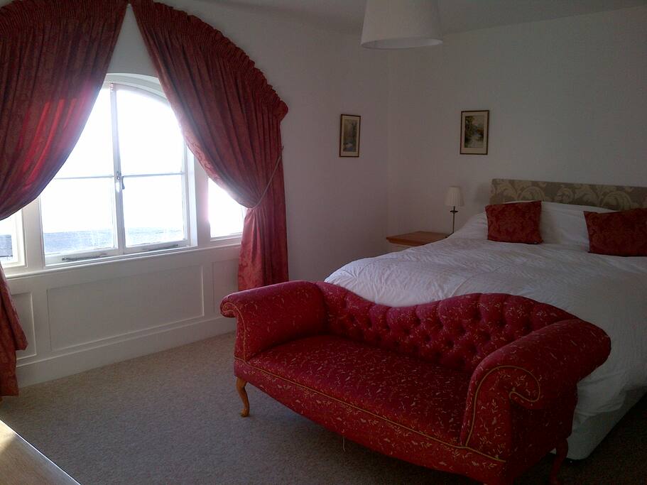 Kingsize bed