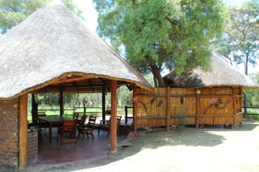 Bush pub/coffeebar
