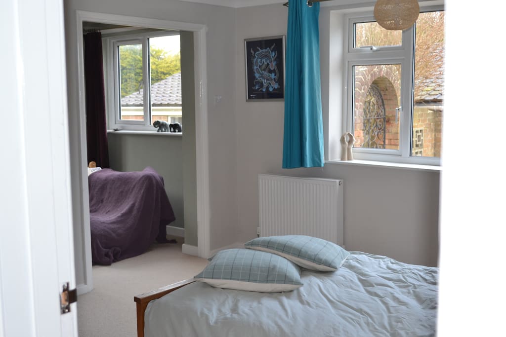 Double room with ensuite and attached snug room