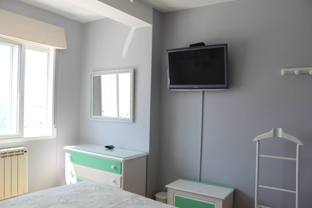 Habitación de matrimonio con vistas playa/mar.