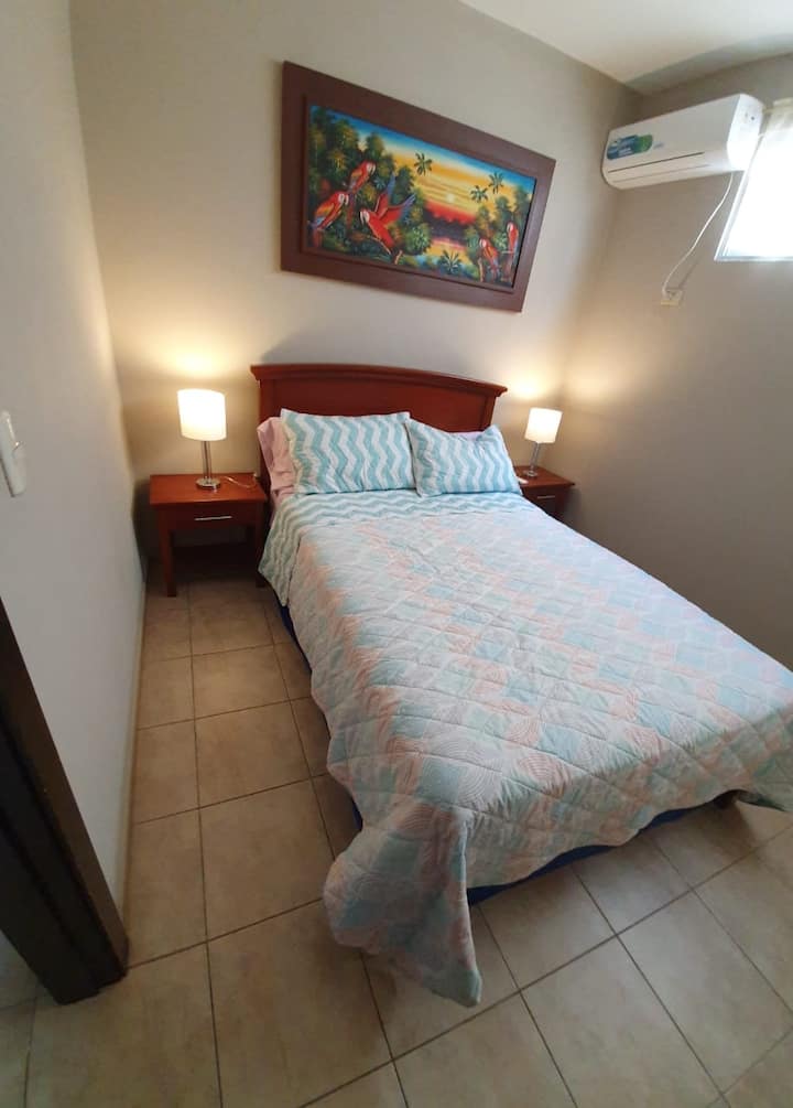 Habitación #2 matrimonial.