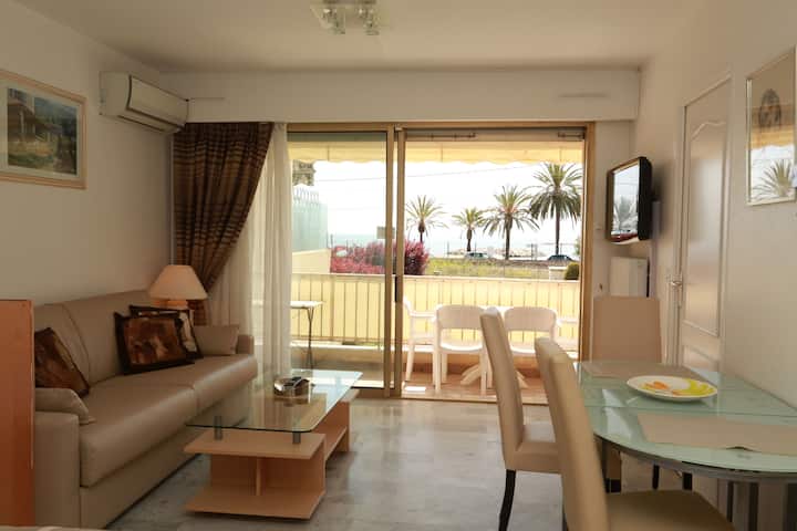 Appartement F1 Vue Mer - Vallauris