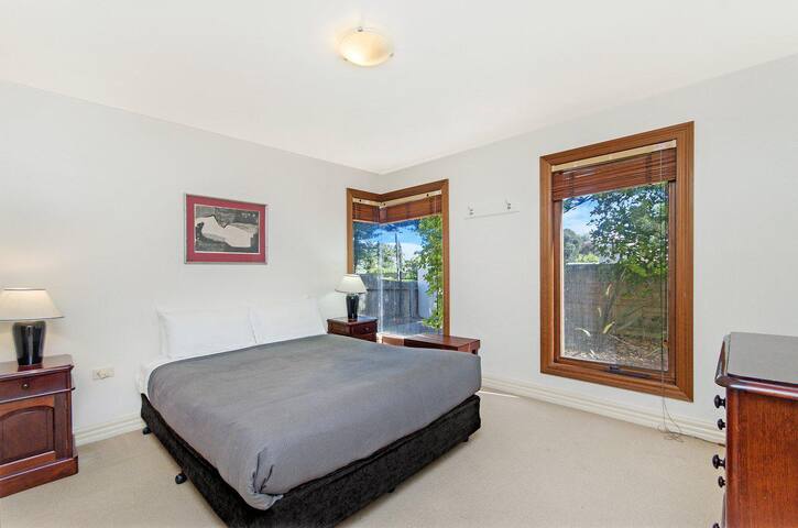 Shearwater House gallery image 2