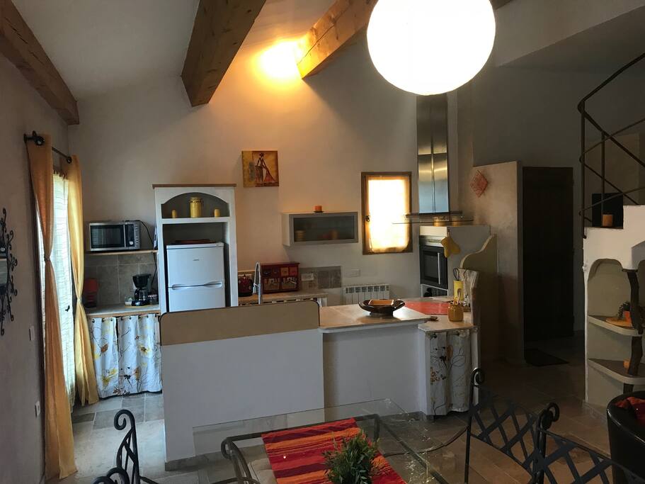 cuisine équipée et ouverte
