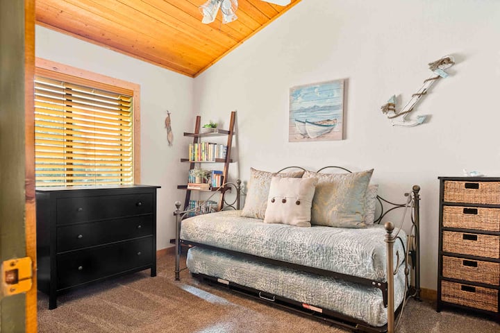 Chambre 2 avec lit double et lit gigogne