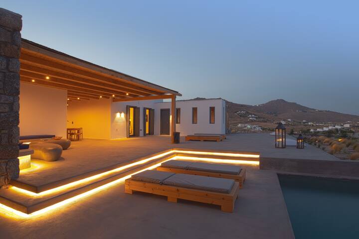 Villa Tourmaline by Mykonos Rocks gallery image 3