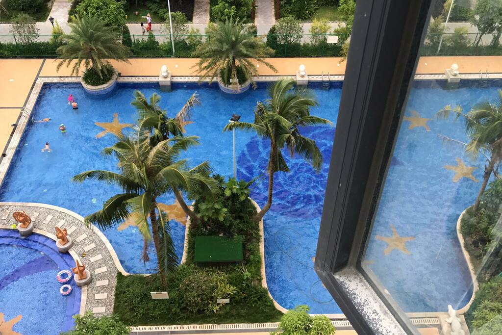 物业会定期换水,一下楼就是