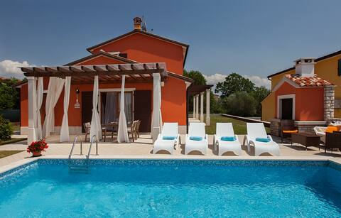 VILLA MARINA - VILLAS VILLANIA