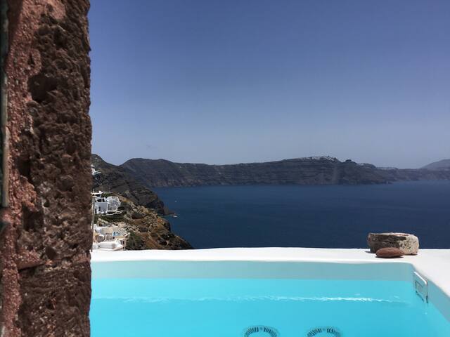 The Volcano Cave House by Spitia Santorini gallery image 5